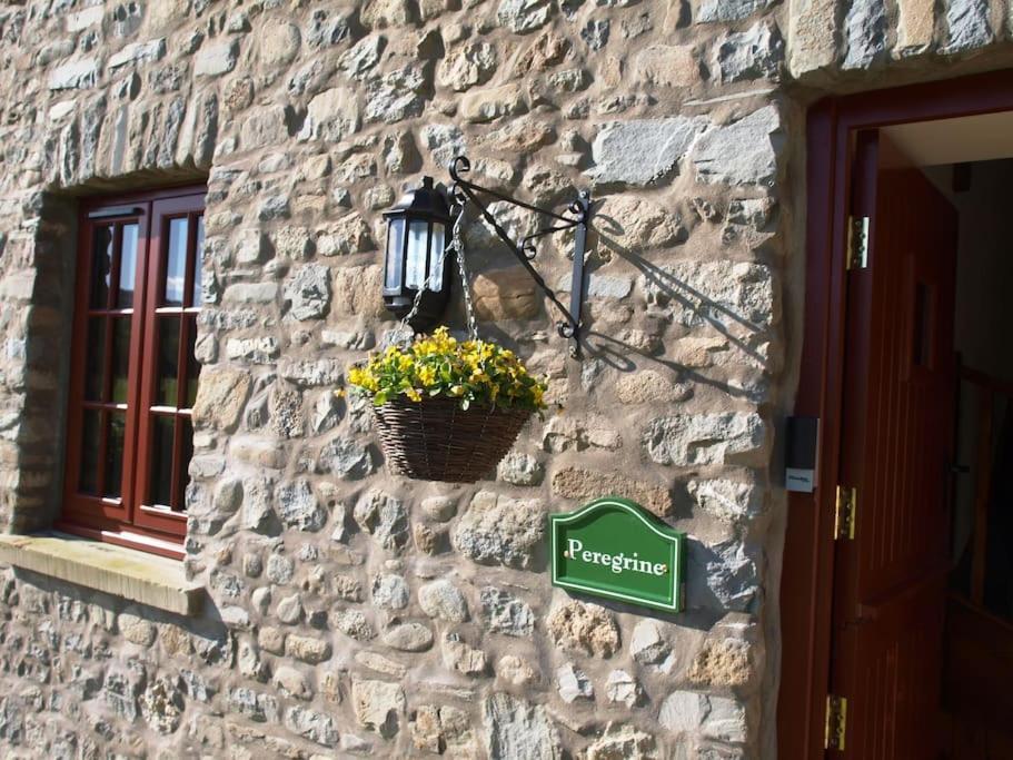 Peregrine Stable Cottage 兰达弗里 外观 照片