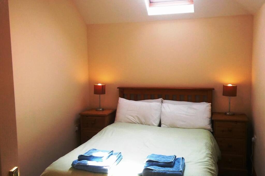 Peregrine Stable Cottage 兰达弗里 外观 照片