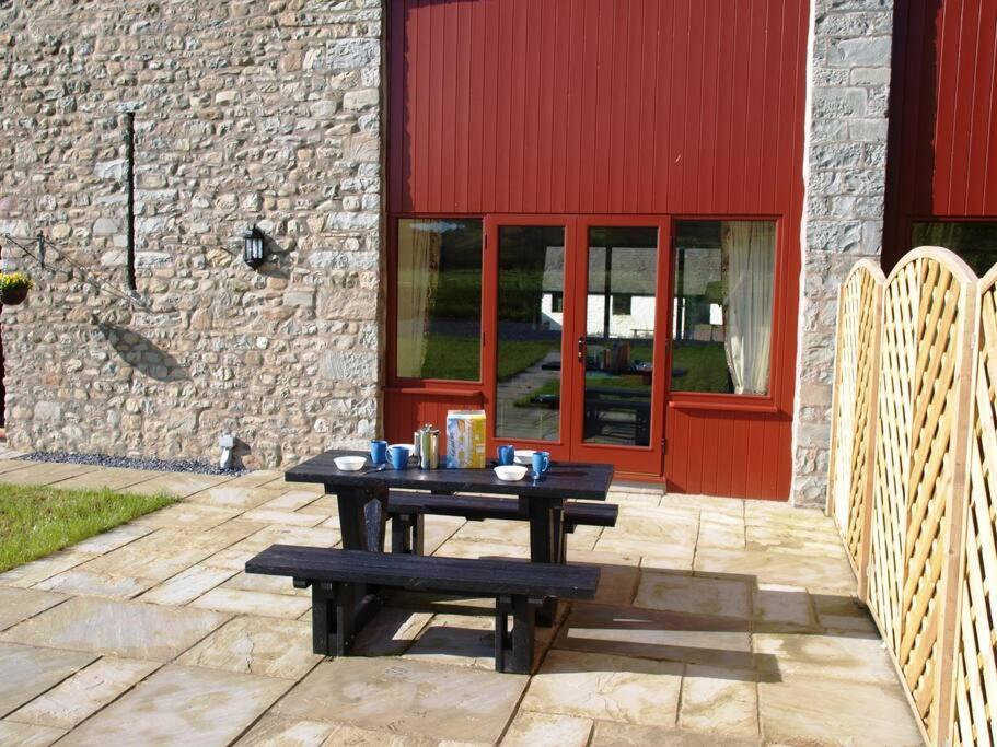 Peregrine Stable Cottage 兰达弗里 外观 照片