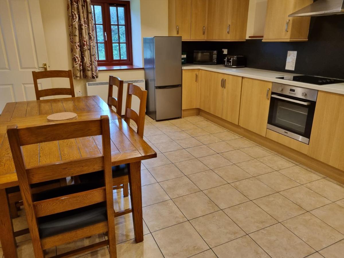 Peregrine Stable Cottage 兰达弗里 外观 照片