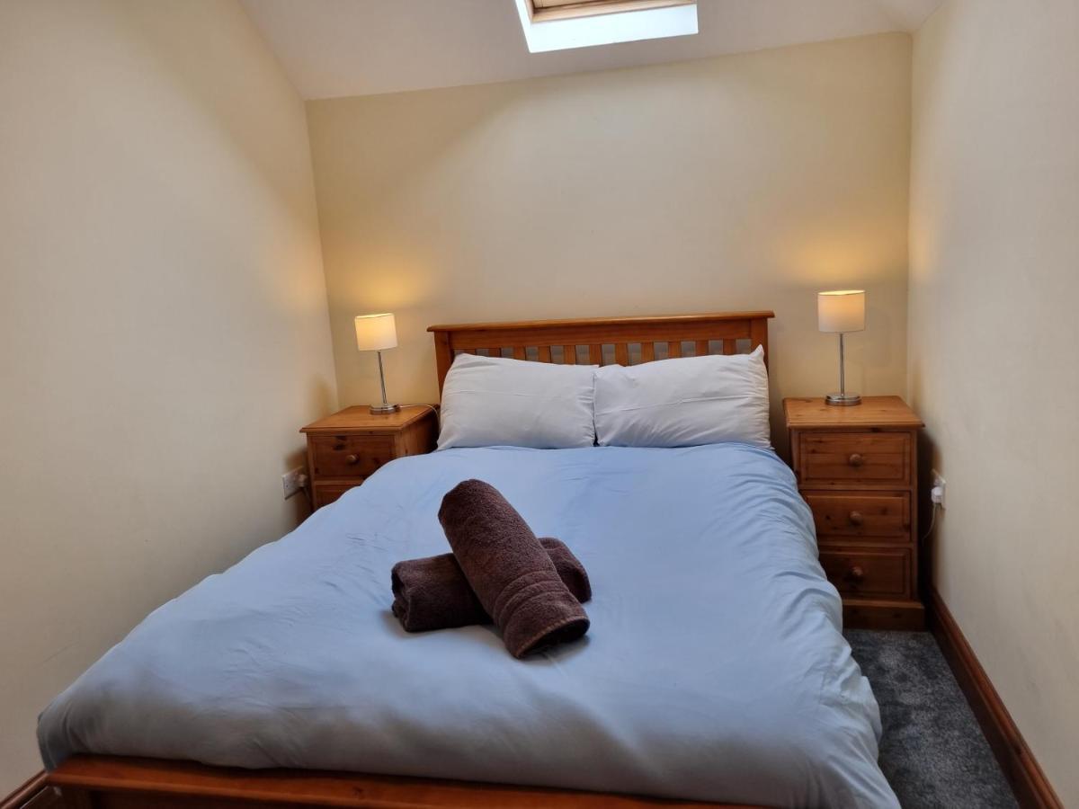 Peregrine Stable Cottage 兰达弗里 外观 照片